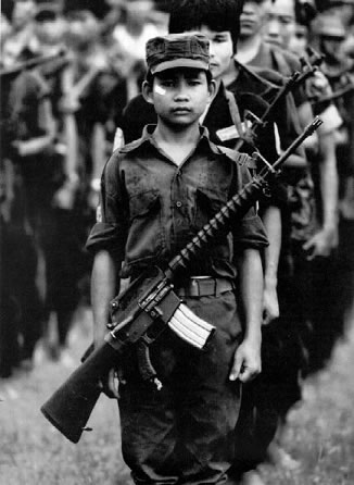 La guerre : les enfants-soldats